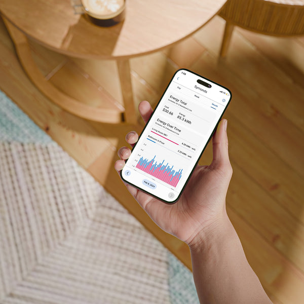 See energy consumption in real-time or review monthly trends